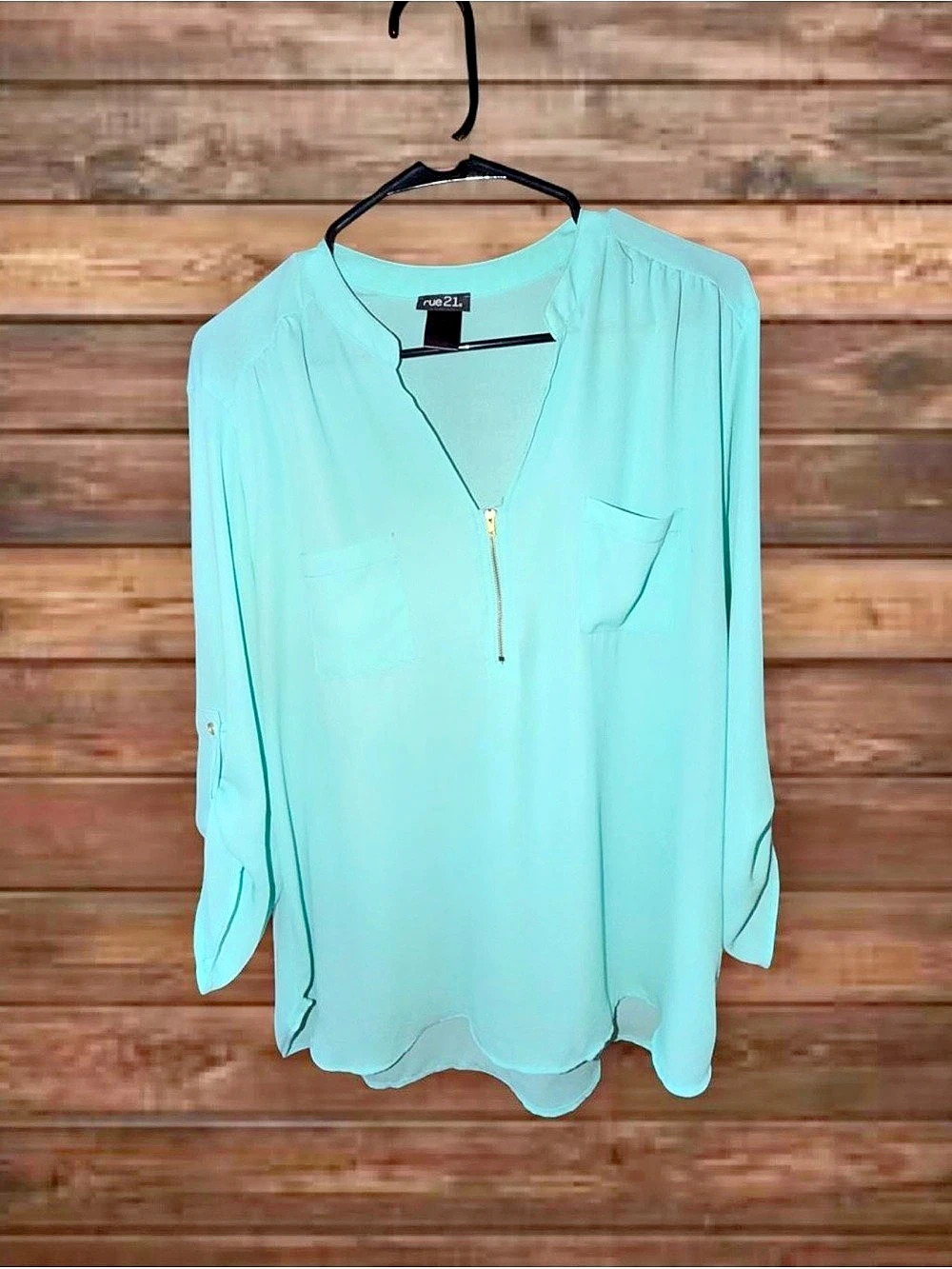 Rue 21 Zip Front Blouse in Green Like New